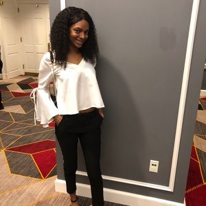 Meet your Posher, Niya